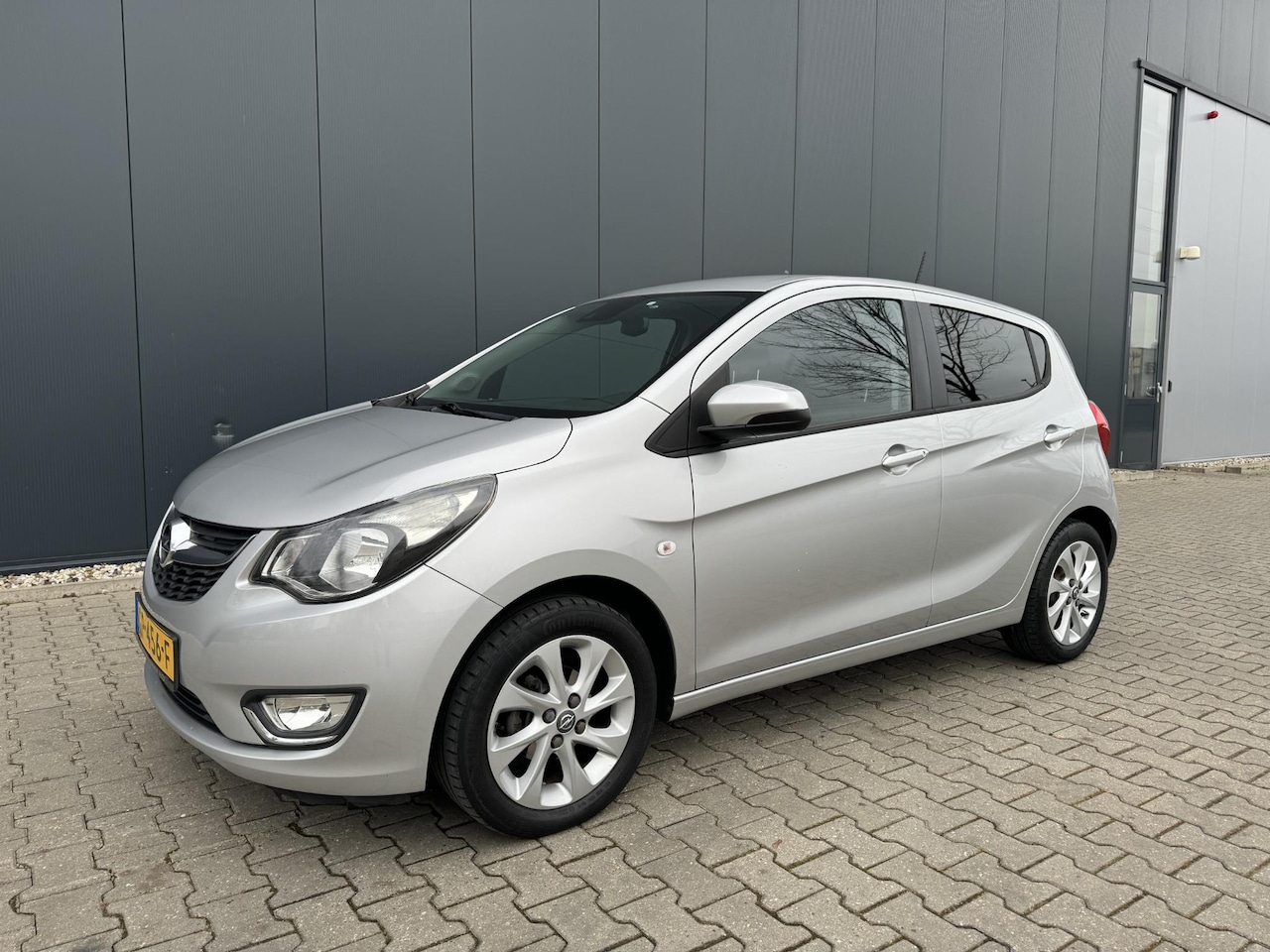 Opel Karl - 1.0 ecoFLEX Cosmo Airco / Cruise / Leer / Stoelverwarming/ Nieuwe APK! - AutoWereld.nl