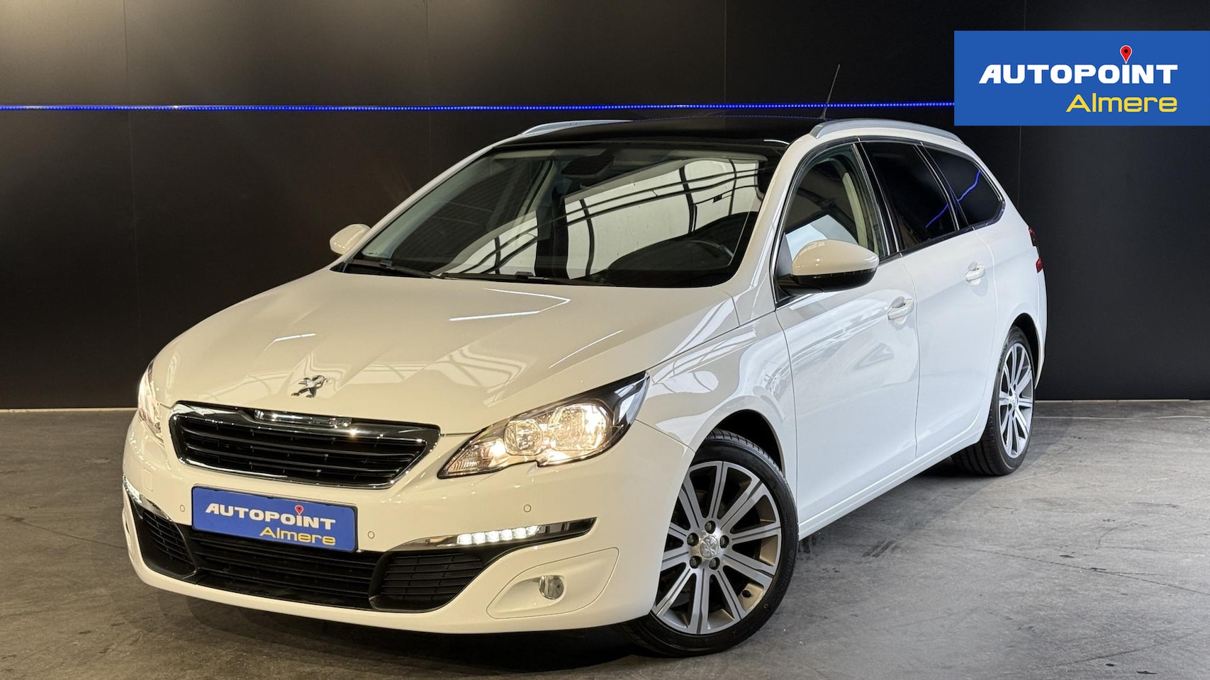 Peugeot 308 SW - 1.2 PureTech Blue Lease Executive 1.2 PureTech Blue Lease Executive - AutoWereld.nl