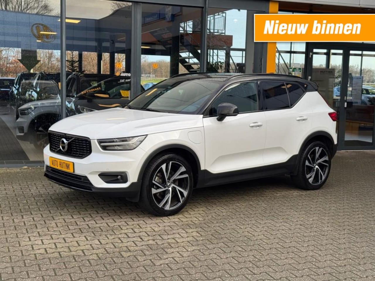 Volvo XC40 - 1.5 T5 Recharge R-Design - leer memory - camera - henk - AutoWereld.nl