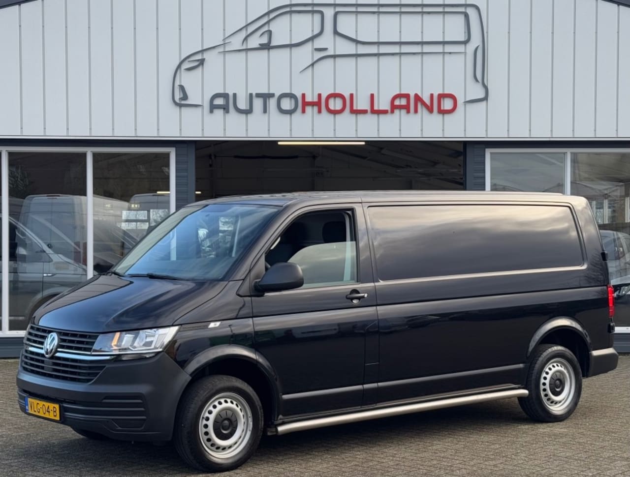 Volkswagen Transporter - 2.0 TDI 81KW 110PK L2H1 EURO 6 AIRCO/ TREKHAAK/ ORIGINEEL AUDIO/ - AutoWereld.nl