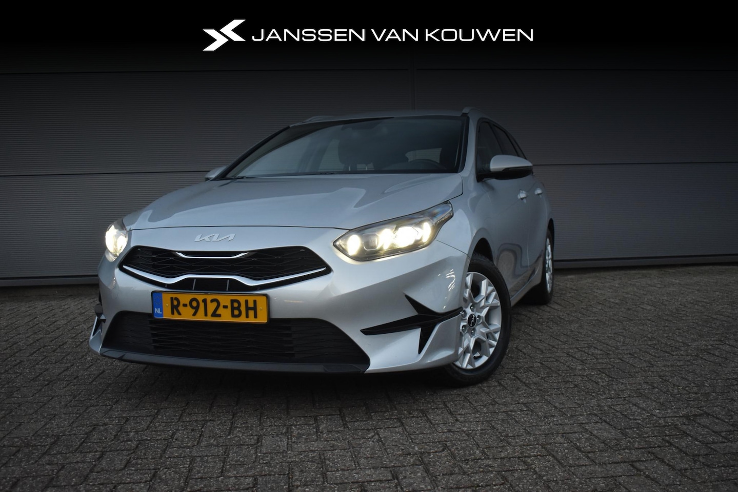 Kia Cee'd Sportswagon - Ceed 1.0 T-GDi DynamicLine Navigatie Camera LED - AutoWereld.nl