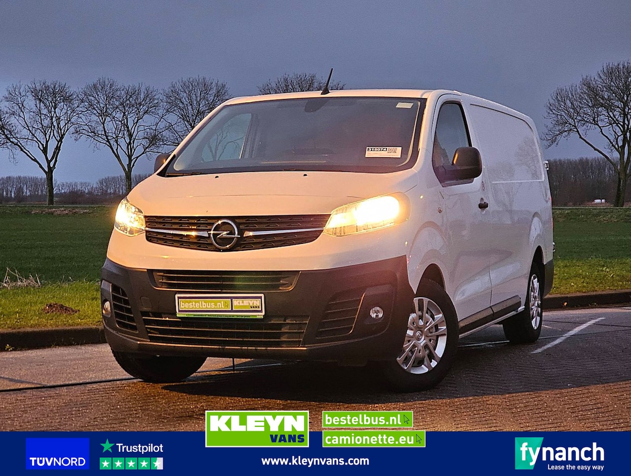 Opel Vivaro - 2.0 L3 XL Navi Euro6 NAP - AutoWereld.nl