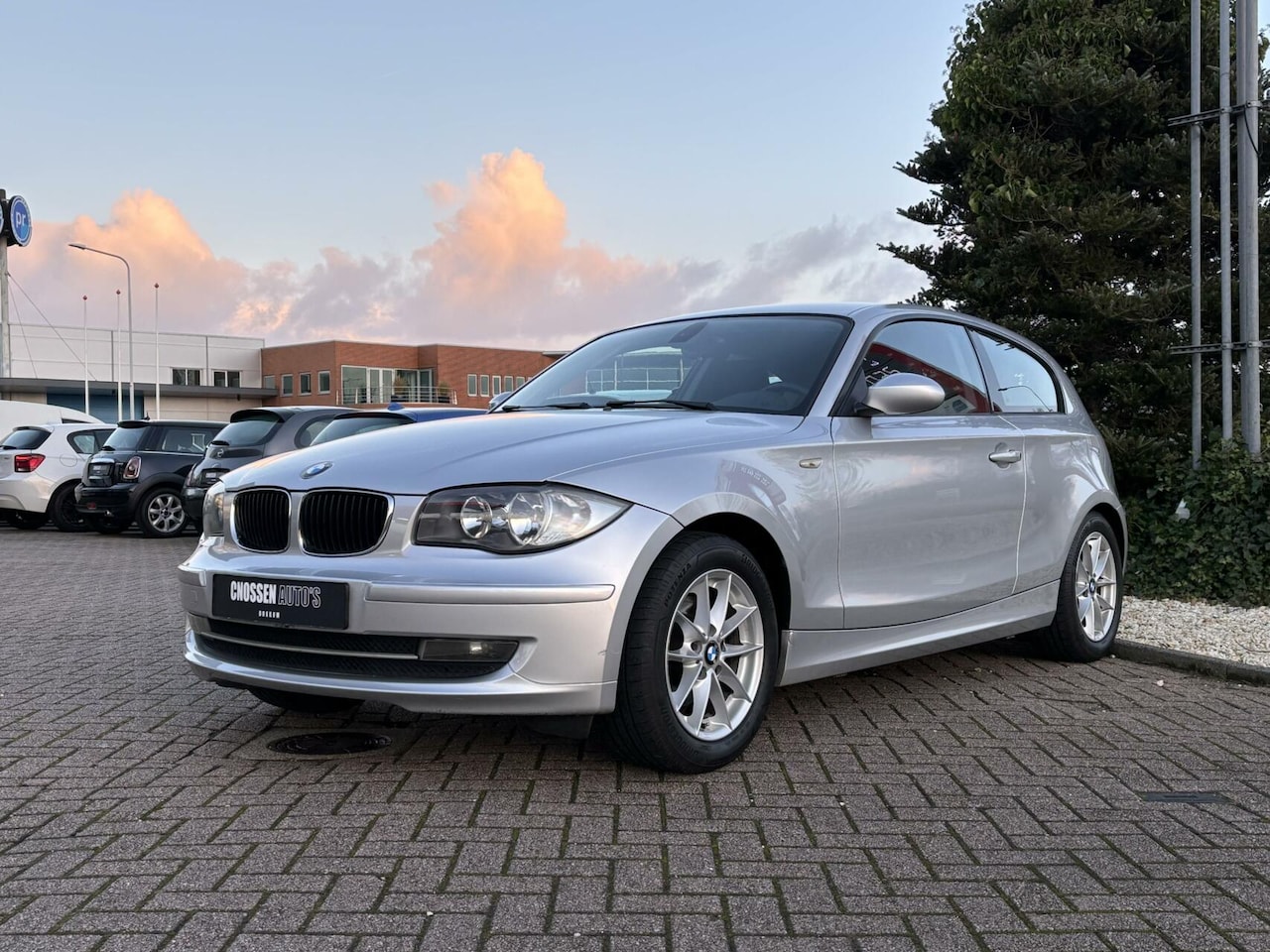 BMW 1-serie - 118i Executive 118i Executive, LCI, Clima, Cruise, Sportstoel! - AutoWereld.nl