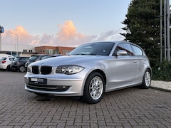 BMW 1-serie - 118i Executive, LCI, Clima, Cruise, Sportstoel