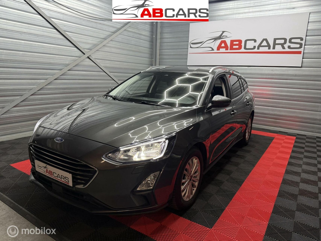 Ford Focus - SW 1.0 EcoBoost Titanium Business - Automaat - AutoWereld.nl