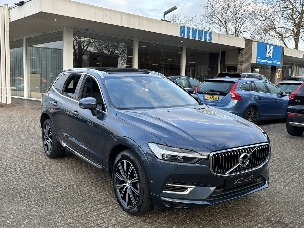 Volvo XC60 - 2.0 Recharge T6 AWD Inscription 360 cam Keyless Harman Kardon DAB - AutoWereld.nl