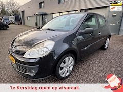 Renault Clio - 1.4-16V Expression