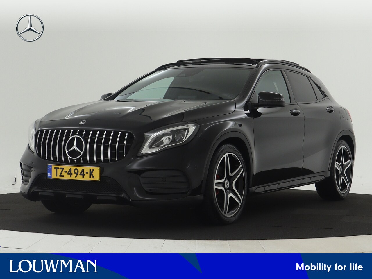 Mercedes-Benz GLA-Klasse - 180 Business Solution AMG | 5 spaaks lichtmetalen velgen | Trekhaak | Navigatie | Parking - AutoWereld.nl