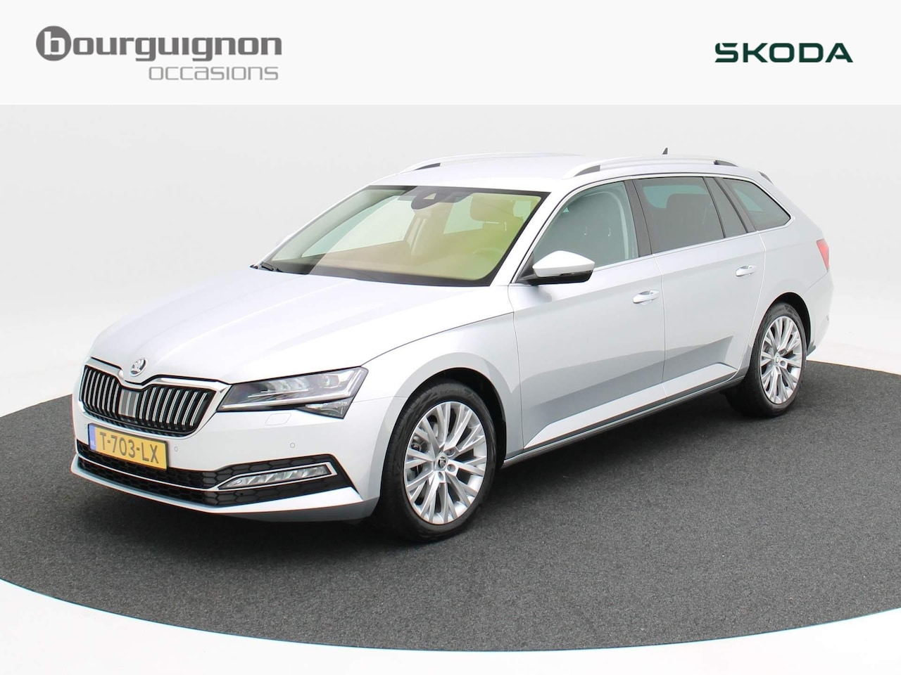 Skoda Superb Combi - 1.5 TSi 150 Pk Automaat Business Edition Plus | Full LED | Trekhaak | Navigatie | Camera | - AutoWereld.nl