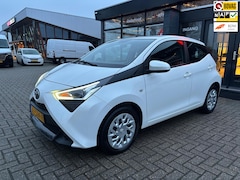 Toyota Aygo - 1.0 VVT-i x-play automaat