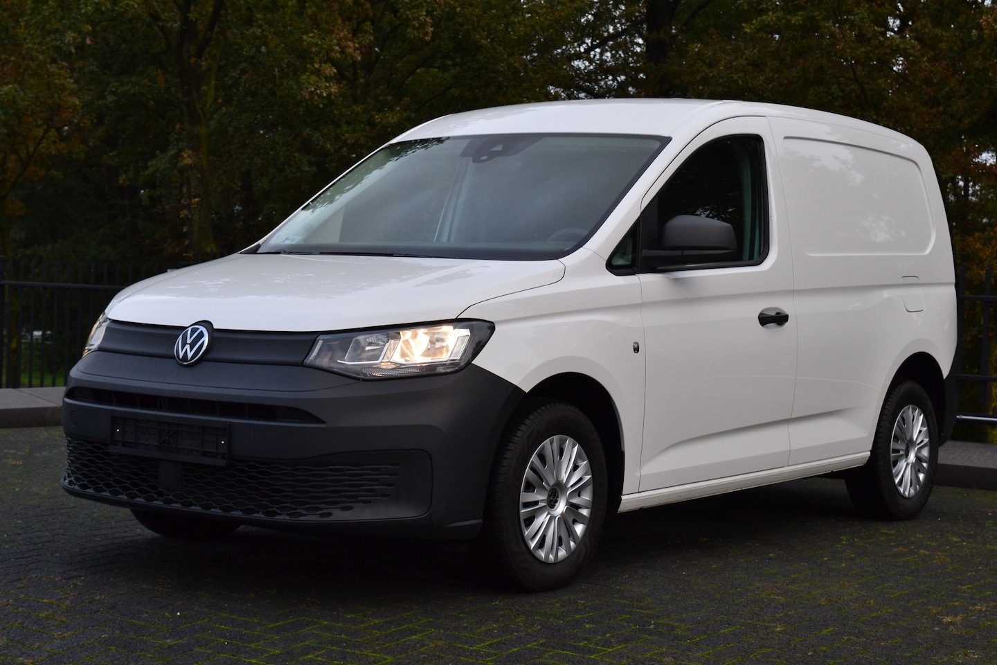 Volkswagen Caddy Cargo - Airco Cruise - AutoWereld.nl