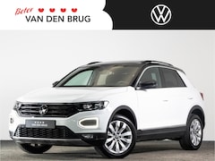 Volkswagen T-Roc - Sport 1.5 TSI 150 pk AUTOMAAT | LED | Panoramadak | Trekhaak | Camera | Adaptieve cruise |