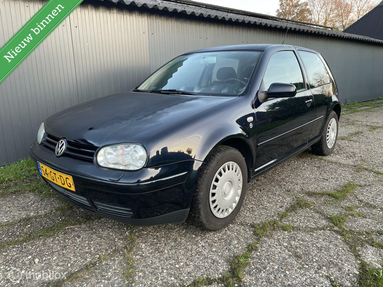 Volkswagen Golf - 1.6-16V Highline 1.6-16V Highline - AutoWereld.nl