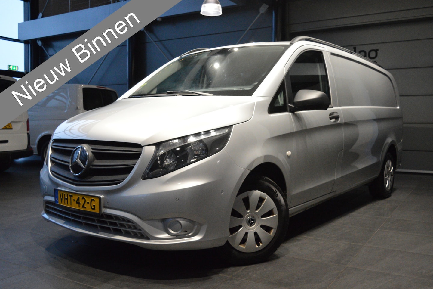 Mercedes-Benz Vito - 114 CDI Extra Lang navi camera clima pdc 136 pk !! - AutoWereld.nl