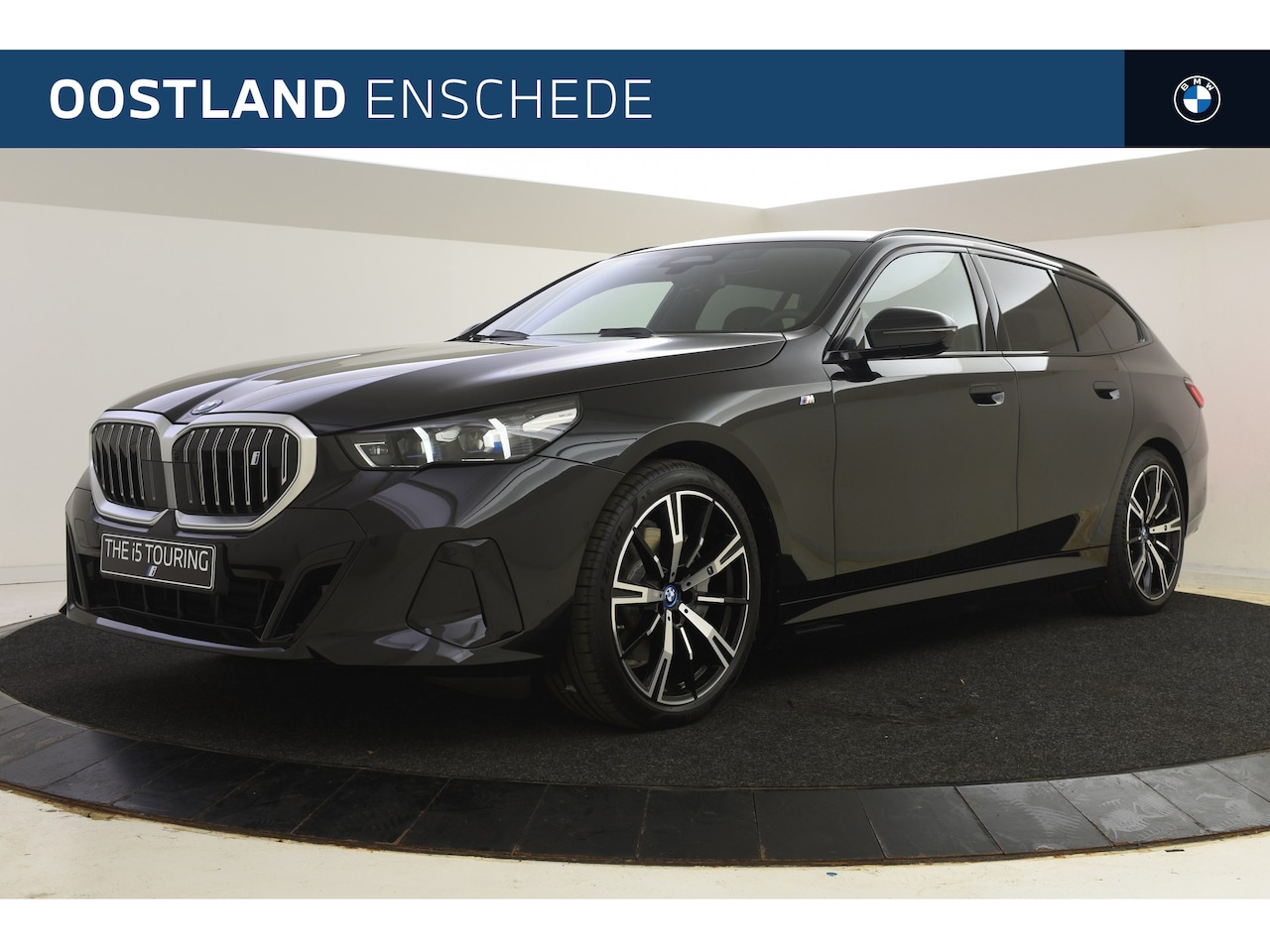 BMW i5 Touring - eDrive40 High Executive M Sport 84 kWh / Trekhaak / Parking Assistant Professional / Adapt - AutoWereld.nl