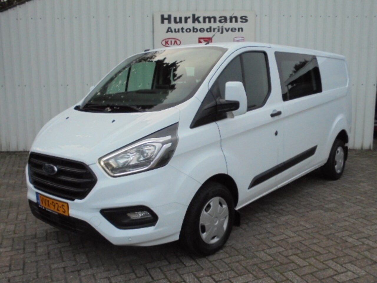 Ford Transit Custom - 2.0 TDCi 105PK 300 L2H1 DUBBELE CABINE - AutoWereld.nl