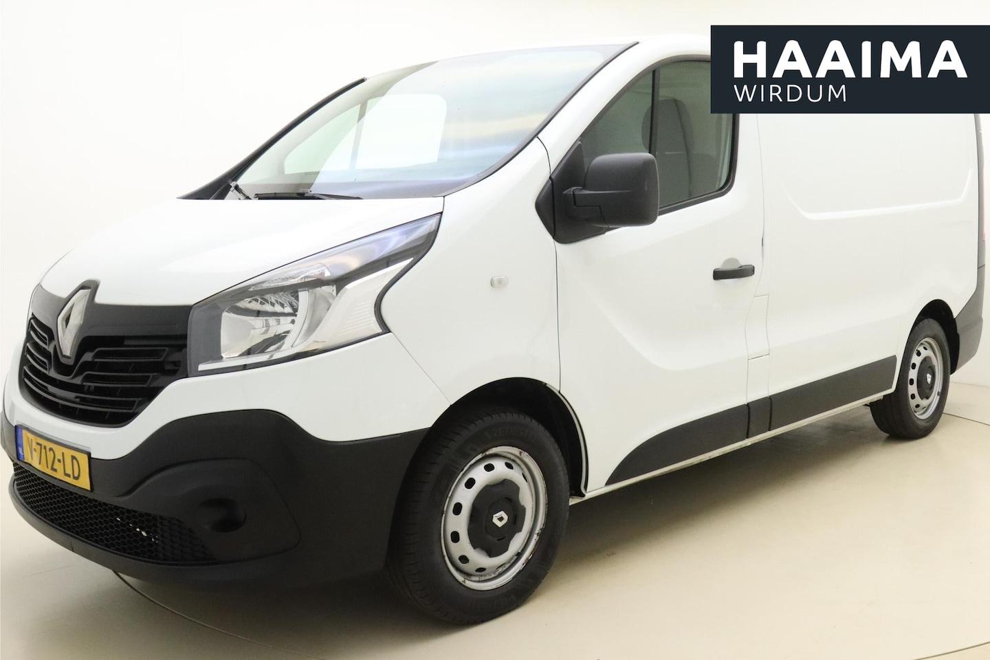 Renault Trafic - 1.6 dCi T27 L1H1 Comfort | Airco | Trekhaak | 3 Zitplaatsen | Electrische ramen | Centrale - AutoWereld.nl