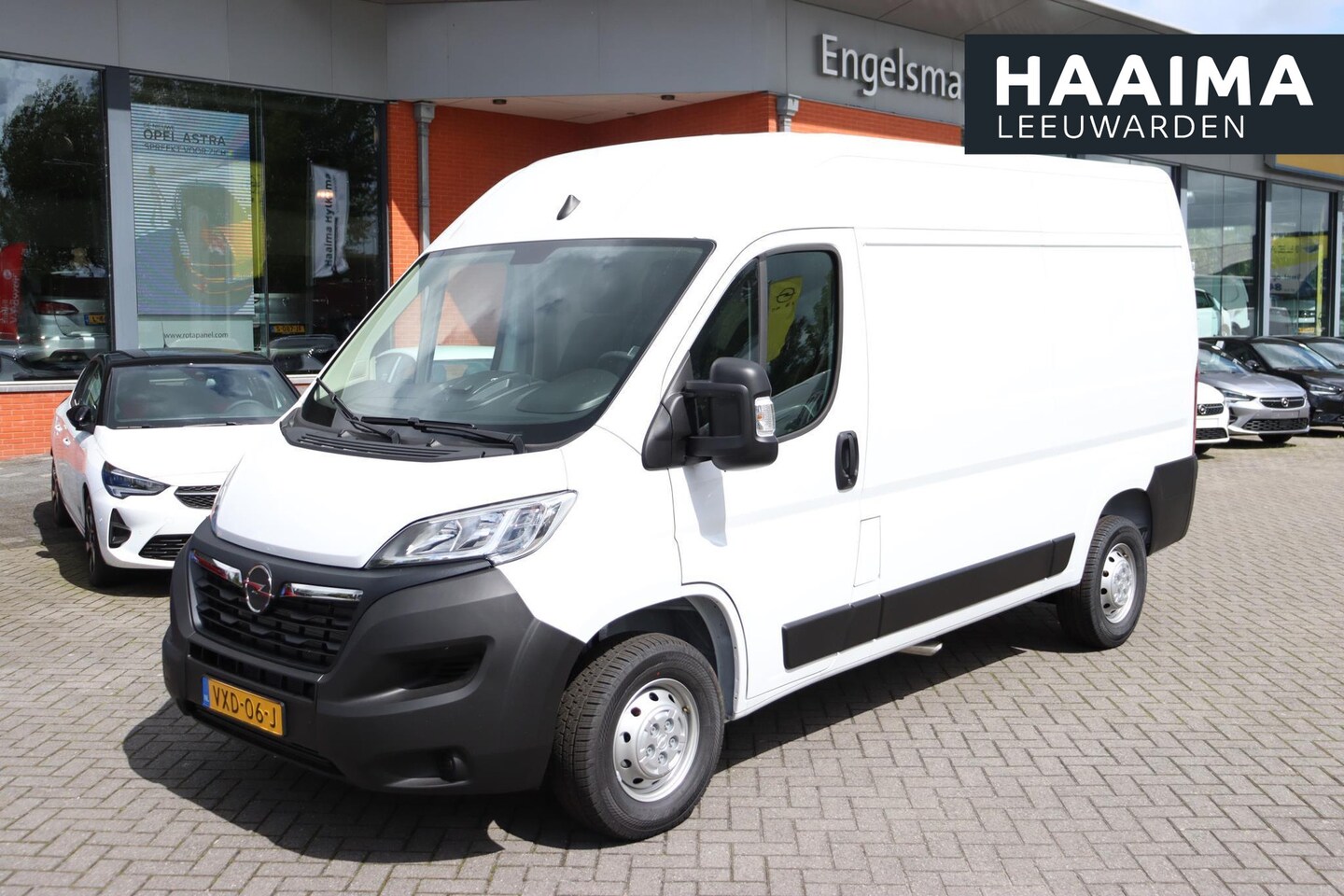 Opel Movano - 2.2D 140 L2H2 3.3t Navigatie | Trekhaak | Verzwaarde vering | Climate Control | Cruise Con - AutoWereld.nl