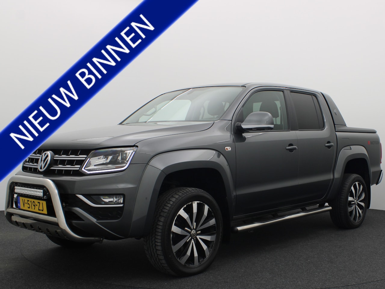 Volkswagen Amarok - 3.0 TDI 4Motion Highline AUTOMAAT / TREKHAAK / CAMERA / XENON / LEDER / STOELVERW / CARPLA - AutoWereld.nl