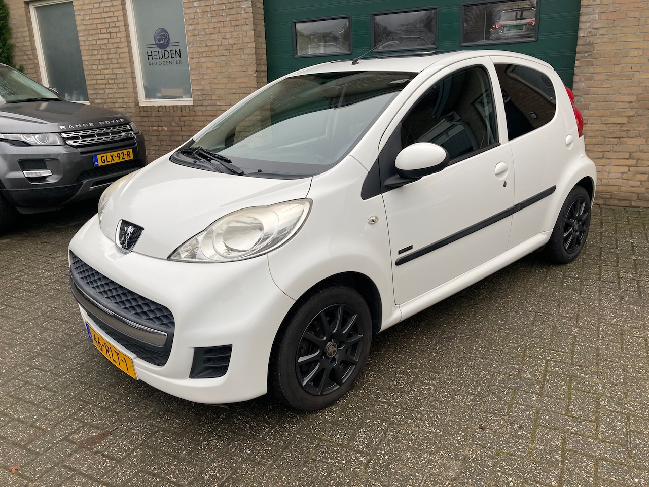 Peugeot 107 - 1.0-12V Sportium GLAZENDAK - AutoWereld.nl