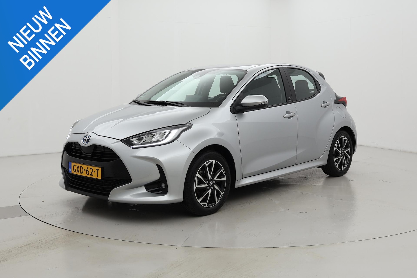 Toyota Yaris - 1.5 Hybrid Dynamic Apple\Android Navigatie - AutoWereld.nl