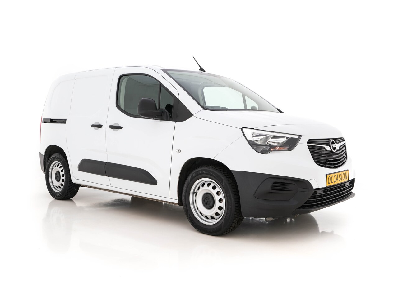 Opel Combo-e - L1H1 Edition 50 kWh 3-Pers. [ 3-Fase ] Aut. * CCS-FASTLOADER  | AIRCO | DAB | CRUISE | PDC - AutoWereld.nl