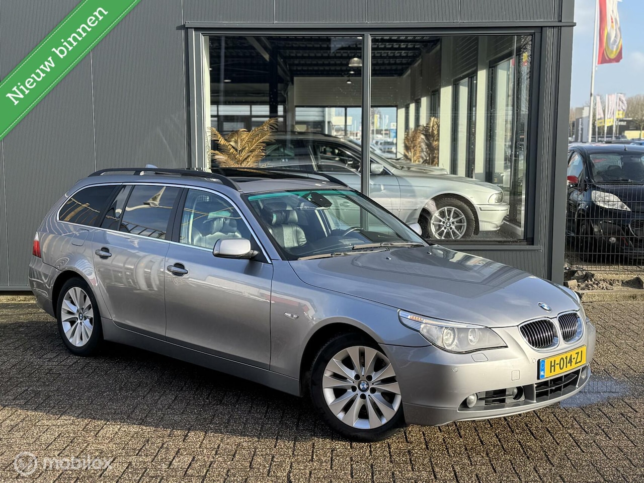 BMW 5-serie Touring - 525i Vol opties / Stoelmassage / Memory - AutoWereld.nl