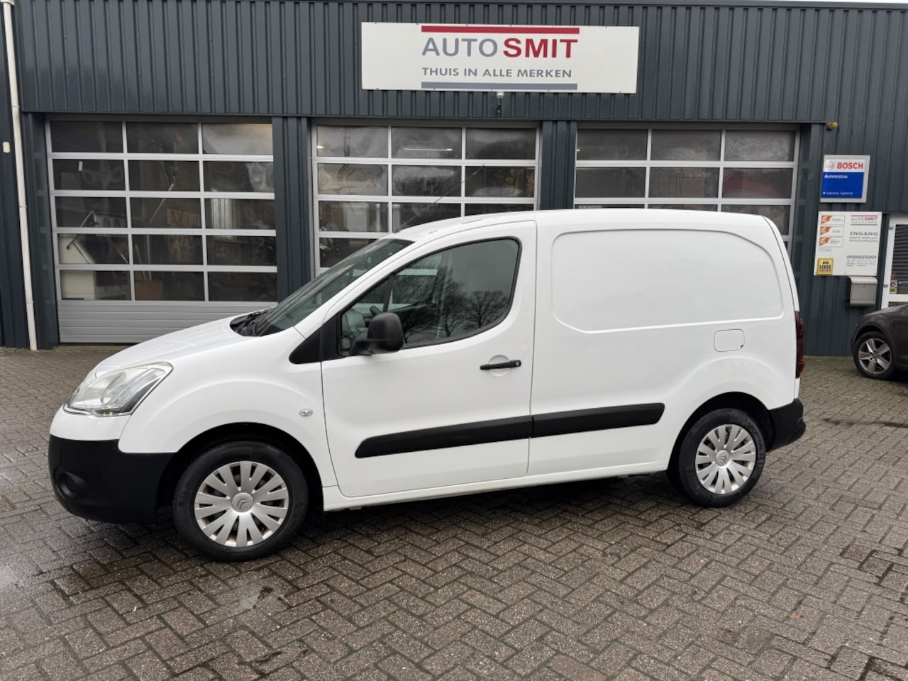 Citroën Berlingo - 1.6 e-HDI 500 Co. Ec / airco/cruise/trekhaak - AutoWereld.nl