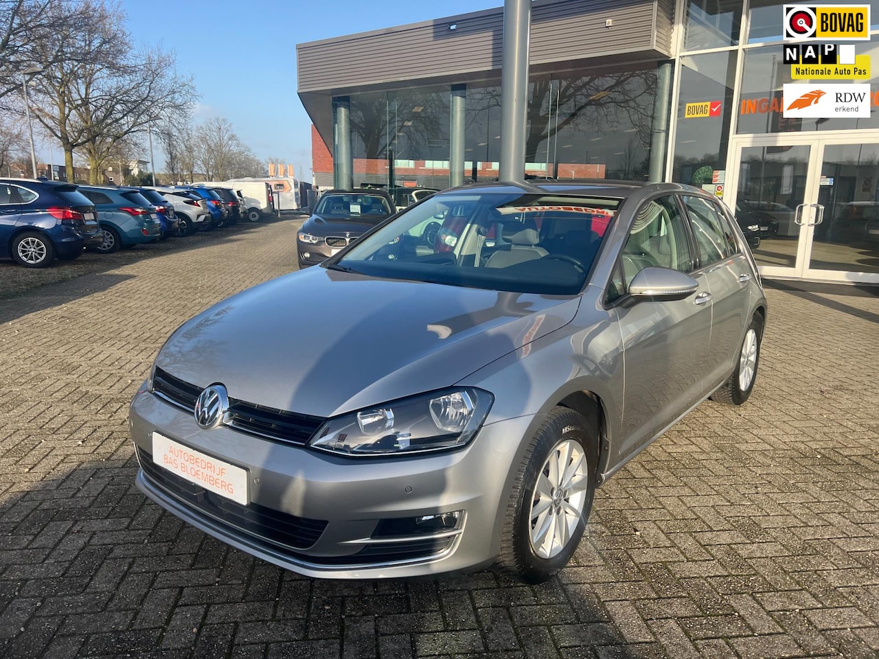 Volkswagen Golf - 1.2 TSI Highline 1.2 TSI Highline, Automaat, Clima, DAB+, Lm Velgen, Media , etc. - AutoWereld.nl