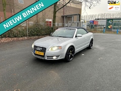 Audi A4 Cabriolet - 3.0 V6