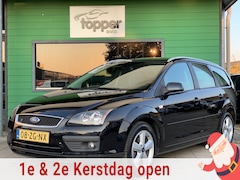 Ford Focus Wagon - 1.8-16V Ambiente Flexifuel / Navi / Cruise / Trekhaak /