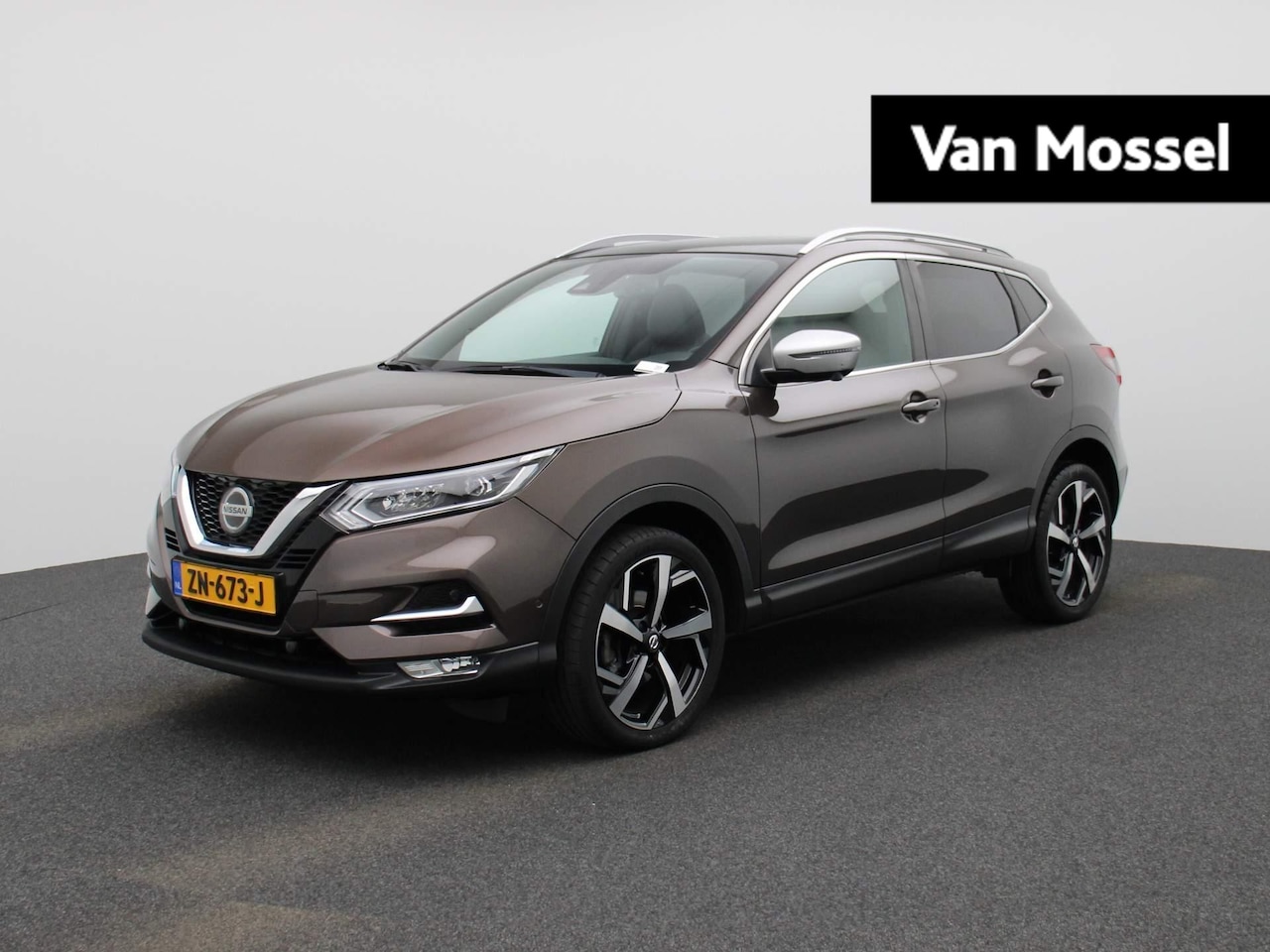 Nissan Qashqai - 1.2 Tekna + | Leder | Navigatie | ECC | Camera | Panodak | LED | LMV - AutoWereld.nl