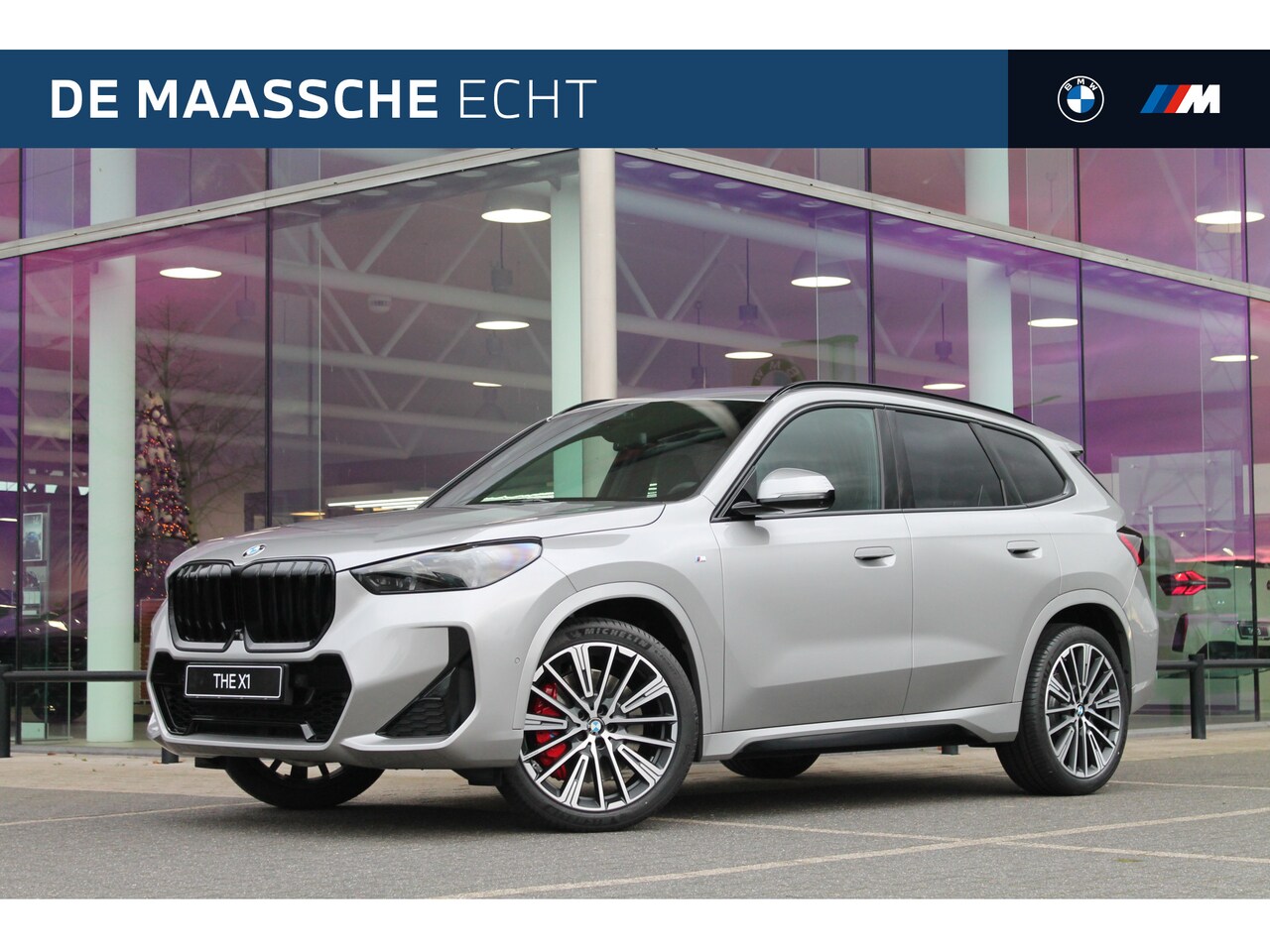 BMW X1 - sDrive18i High Executive M Sport Automaat / Panoramadak / Trekhaak / Sportstoelen /	Adapti - AutoWereld.nl