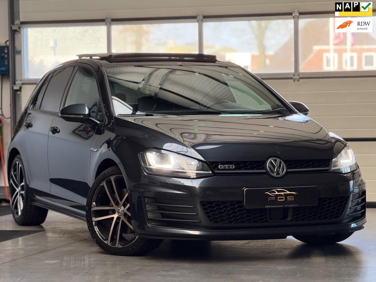 Volkswagen Golf - 2.0 GTD|Pano|Acc|Leer|Trekhaak - AutoWereld.nl