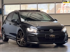 Volkswagen Golf - 2.0 GTD|Pano|Acc|Leer|Trekhaak