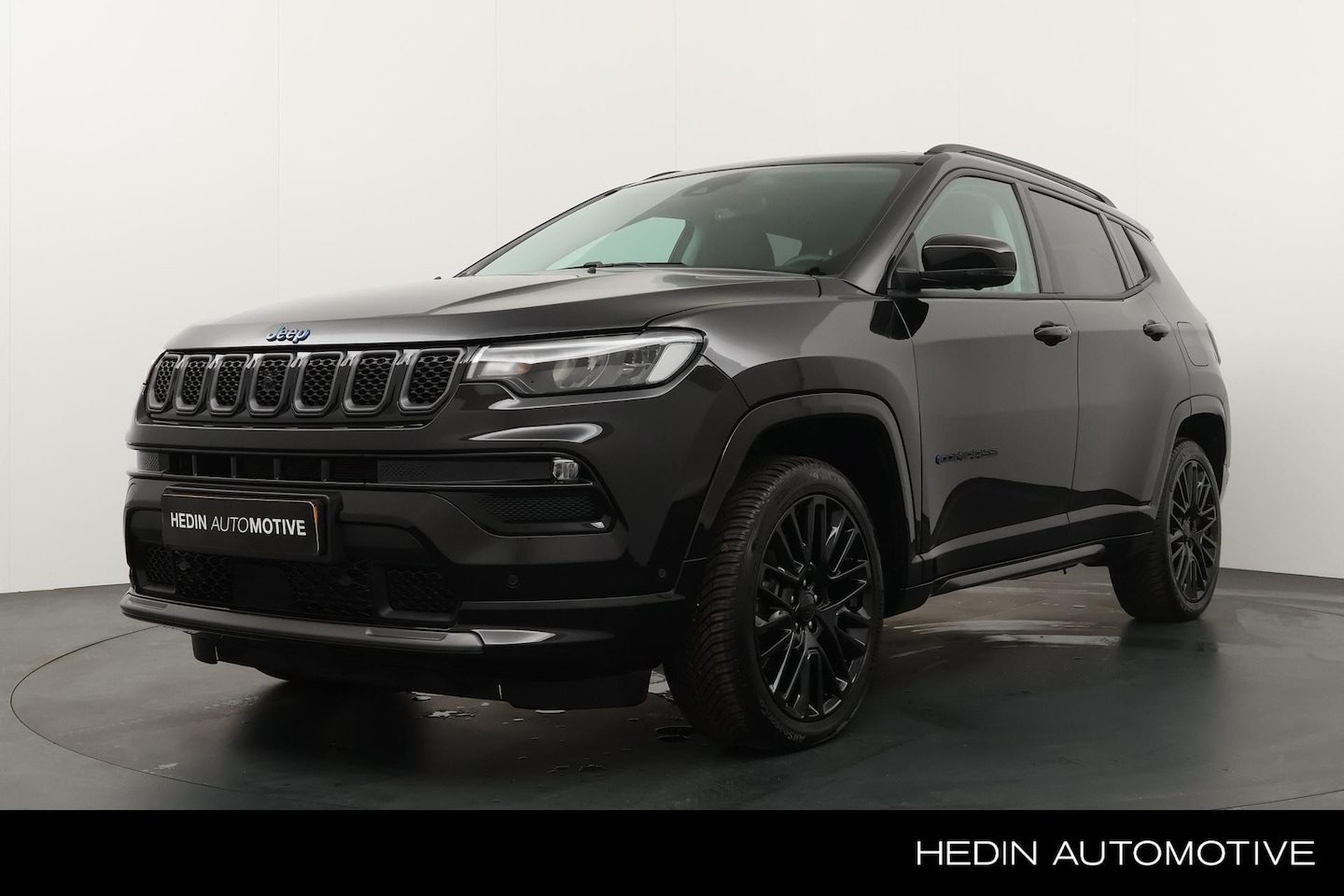 Jeep Compass - 4xe 240 PHEV Plug-in Hybrid Electric S | Navigatie | Camera | Leder | El. Stoel+mem | Stoe - AutoWereld.nl