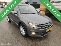 Volkswagen Tiguan - 1.4 TSi SPORT Style