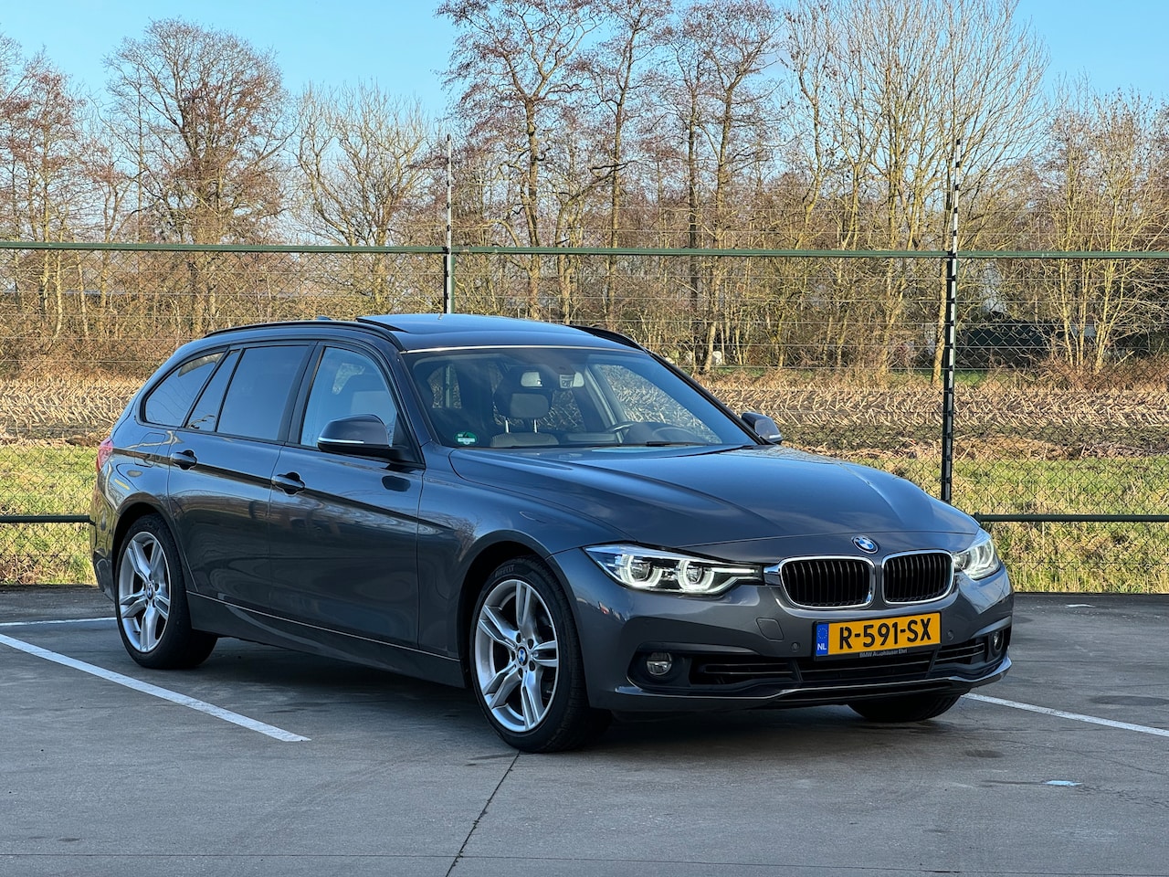 BMW 3-serie Touring - 318i Centennial Executive Nette F31M|Automaat|Panorama|Stoelverw|2e eigenaar| Nieuwe APK - AutoWereld.nl