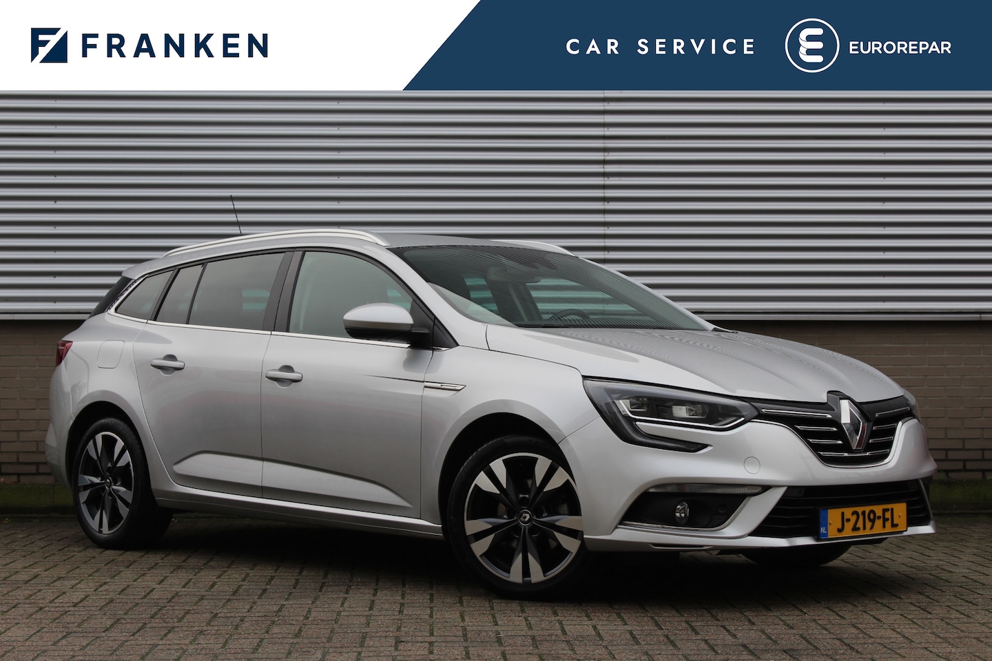 Renault Mégane Estate - 1.3 140PK | Automaat | Trekhaak | Camera | Head-up | LED | Navigatie - AutoWereld.nl