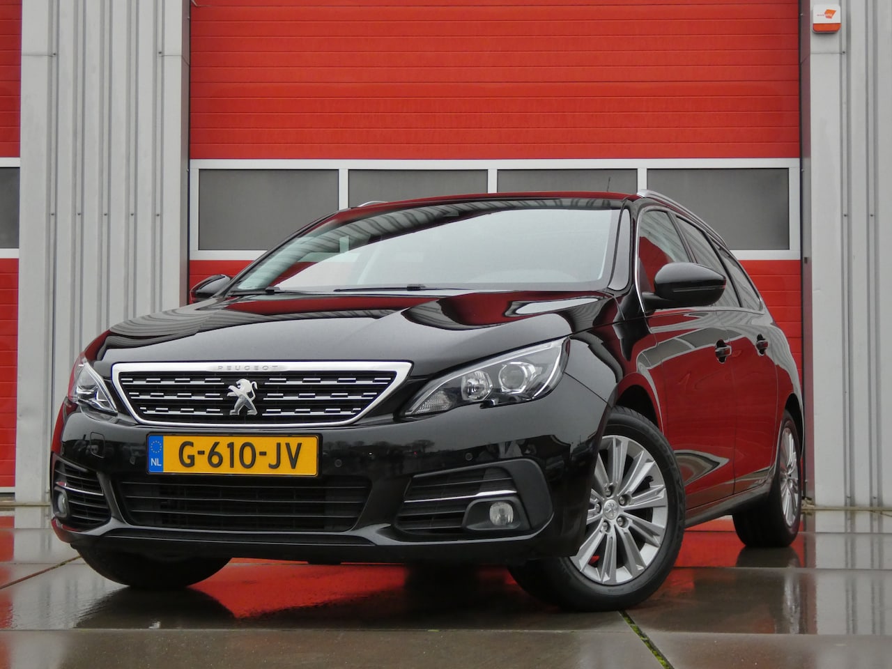 Peugeot 308 SW - 1.2 PureTech Blue Lease Premium/ zeer mooi! - AutoWereld.nl