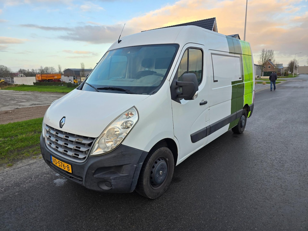 Renault Master - T35 2.3 dCi L2H2 AIRCO LANG HOOG 2013 EURO 5 - AutoWereld.nl