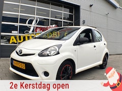 Toyota Aygo - 5Drs - 1.0 VVT-i Access - Apple CarPlay / Navigatie I Stuurbekrachtiging I Nwe APK 11-2025