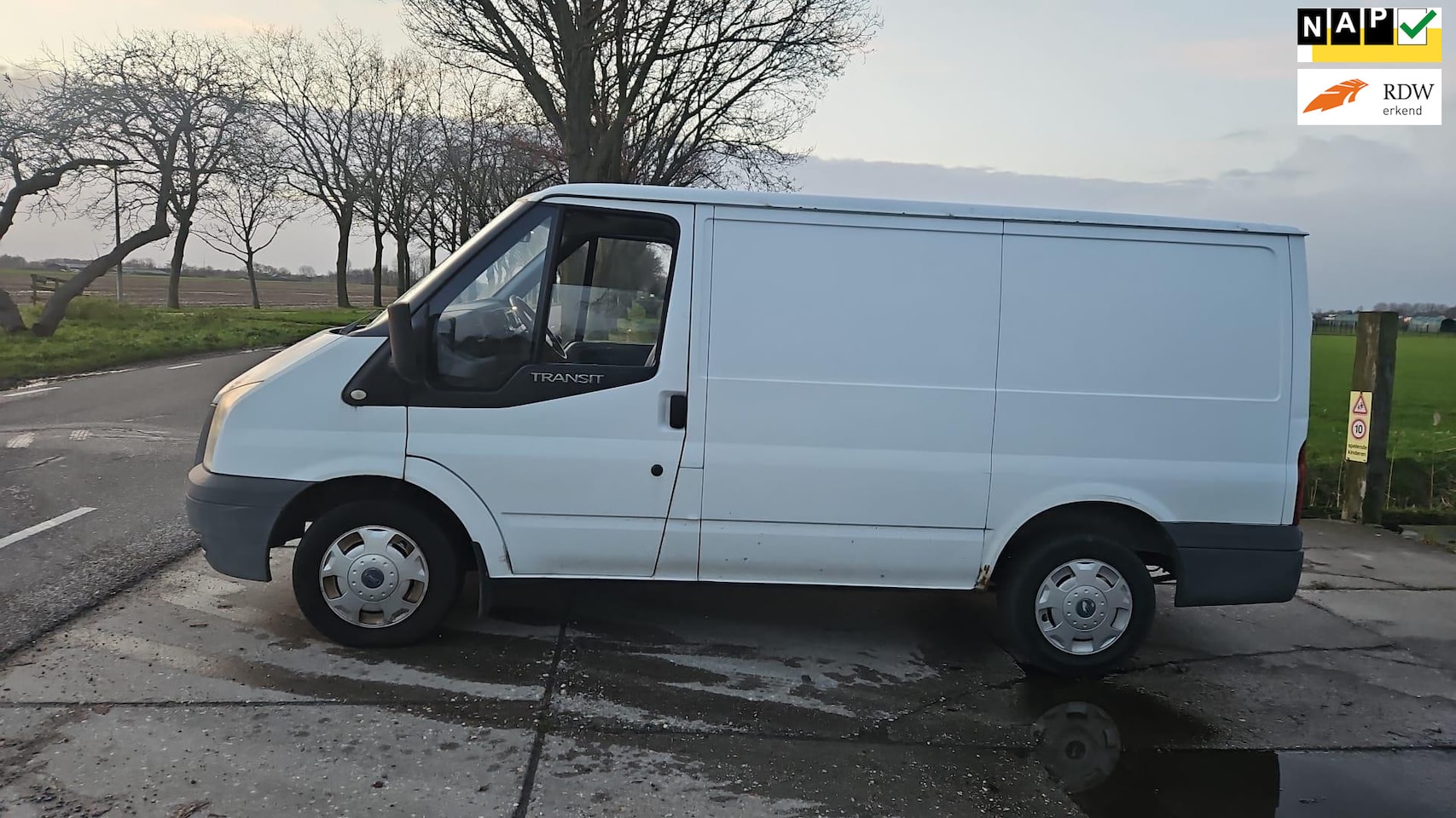 Ford Transit - 260S 2.2 TDCI/ young timer/ bj 2008 ( euro 4) - AutoWereld.nl