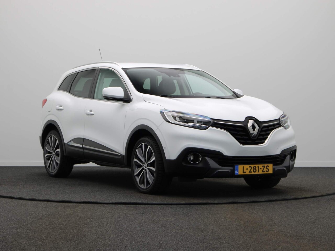 Renault Kadjar - TCe Intens | Verwacht! | Trekhaak | Navigatie | Climate Control | - AutoWereld.nl