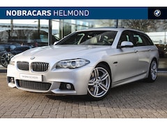 BMW 5-serie Touring - 520i High Executive M Sport Automaat / Panoramadak / Achteruitrijcamera / Stoelverwarming