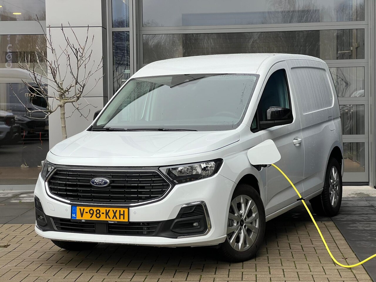 Ford Transit Connect - 1.5 PHEV L1 Limited | 2024 levering | 119 KM Elektrisch | AGR Stoel | Winter Pack | Keyles - AutoWereld.nl