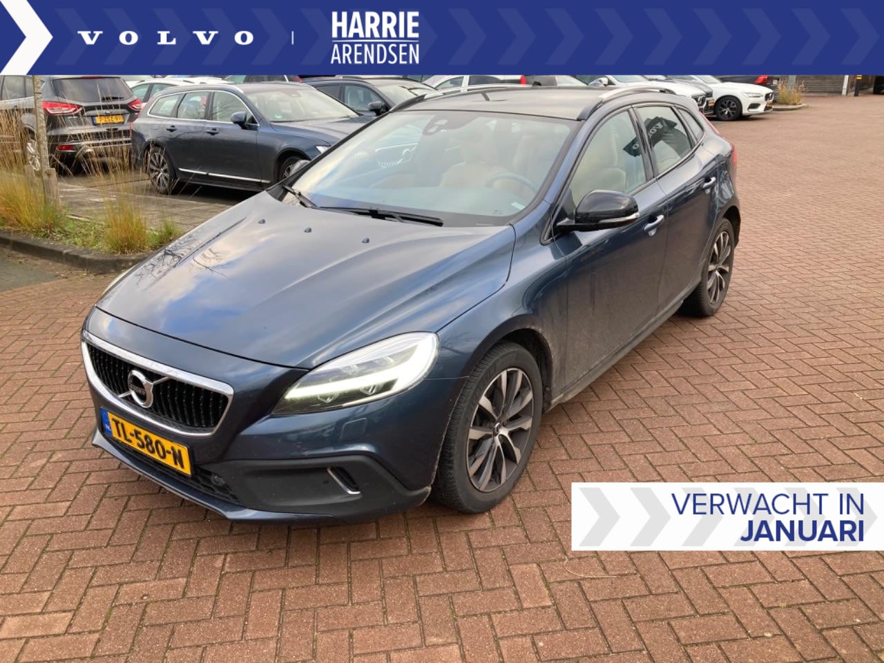 Volvo V40 Cross Country - 1.5 T3 Nordic+ | Panoramadak | Leder | Elektr. Bestuurdersstoel | Standkachel | Keyless | - AutoWereld.nl