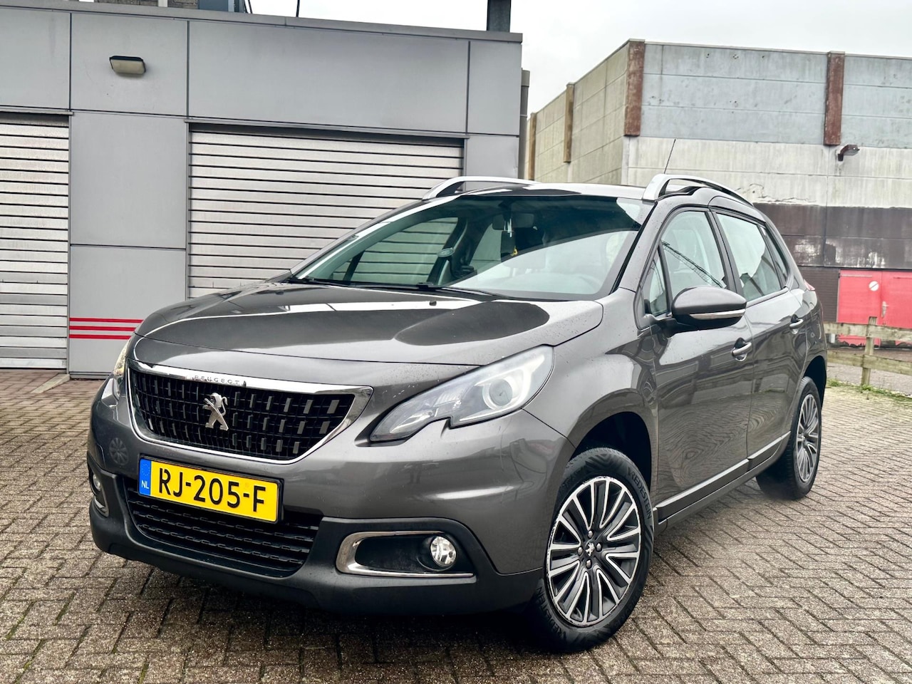 Peugeot 2008 - 1.2 PureTech Blue Lion Lees tekst - AutoWereld.nl