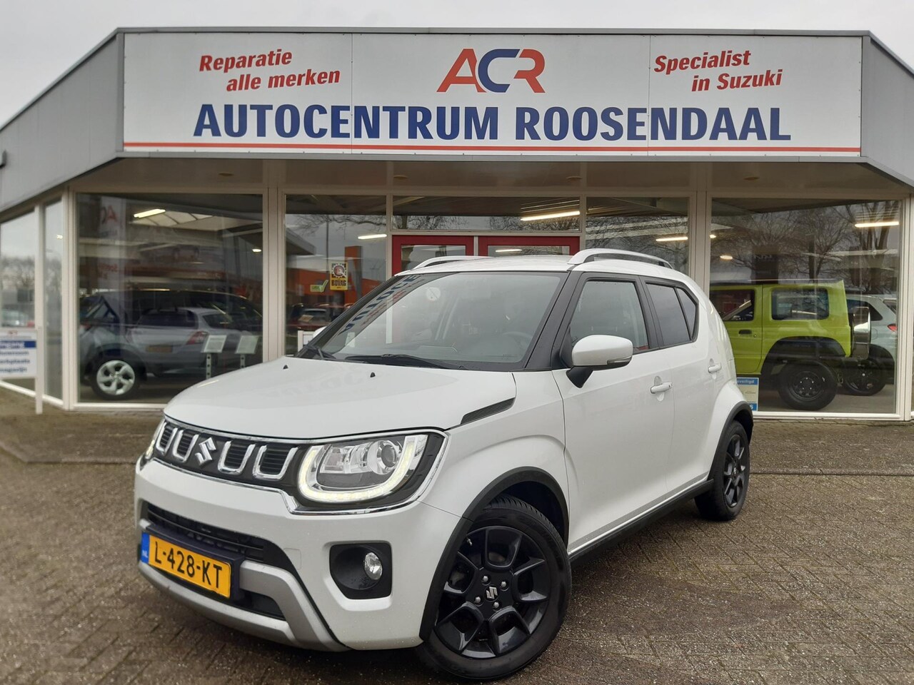 Suzuki Ignis - 1.2 Smart Hybrid Style AUTOMAAT TREKHAAK LMV CAMERA PDC STOELVERWARMING 2 SLEUTELS + BOEKJ - AutoWereld.nl