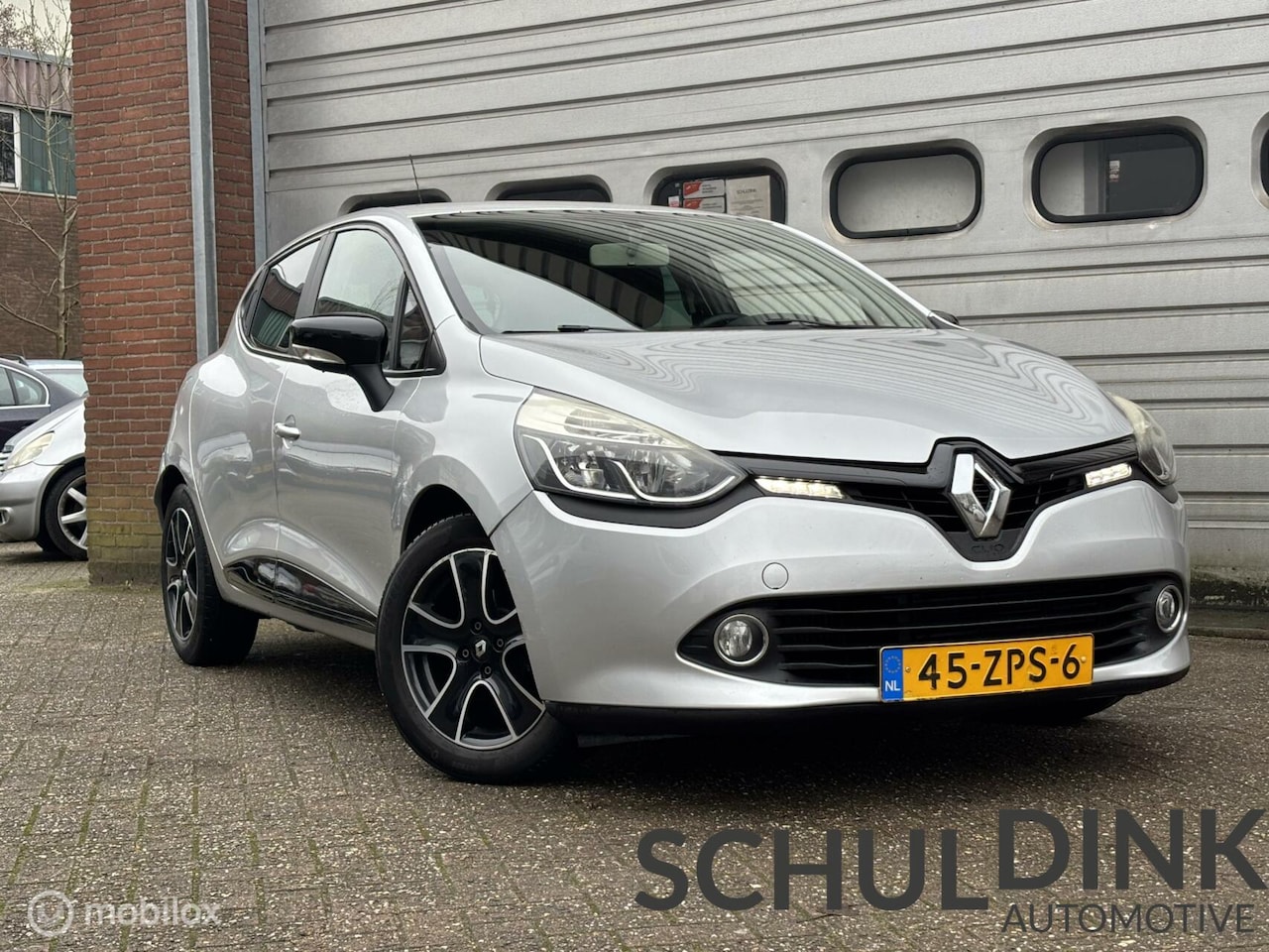 Renault Clio - 0.9 TCe Expression CRUISE CONTROLE| TREKHAAK - AutoWereld.nl